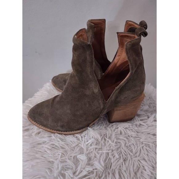 Jeffrey Campbell Tan Olive Suede Orwell Ankle Boots Booties women's Size 8 - Picture 1 of 9